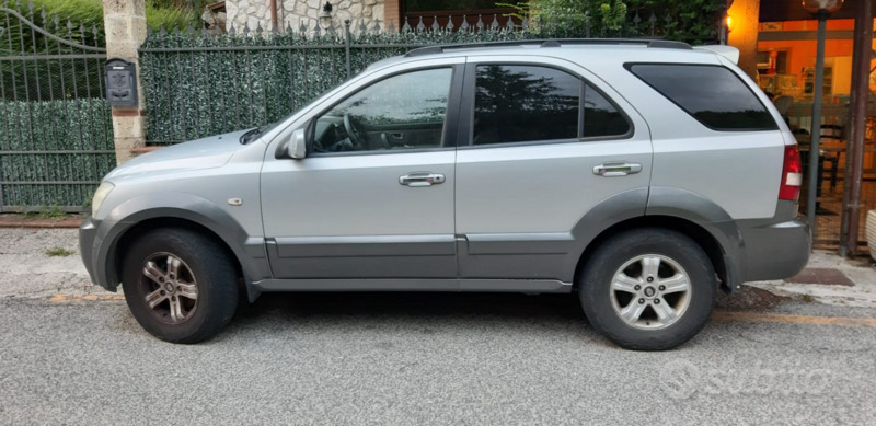 Usato 2005 Kia Sorento 2.5 Diesel 140 CV (2.300 €)