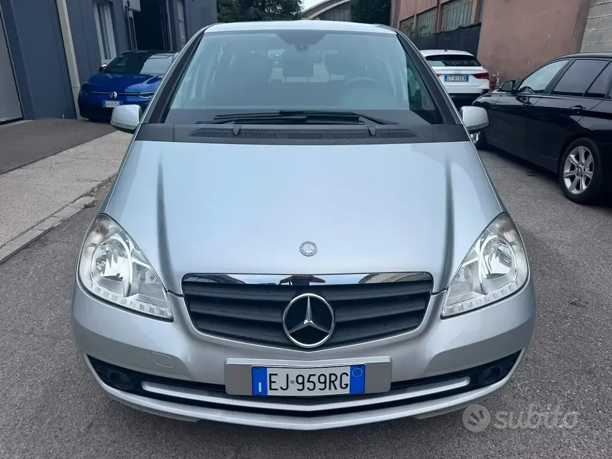 Usata Mercedes A160 Elegance 95 CV (69 kW) 2010 Grigio Berlina