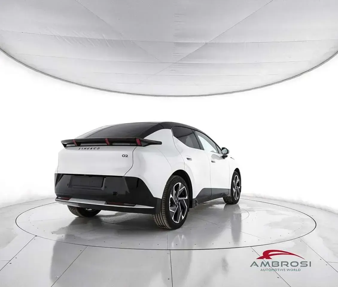 Nuova Lynk & Co 02 200 kW (272 CV) 2025 Bianco SUV