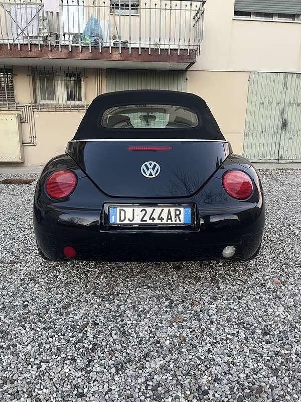 Usata VW New Beetle 101 CV (74 kW) 2001 Utilitaria