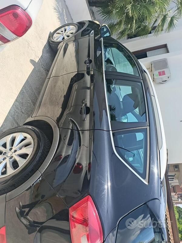 Nero Usata 2009 Ford Kuga SUV | 3700 € - Immagine 1/4