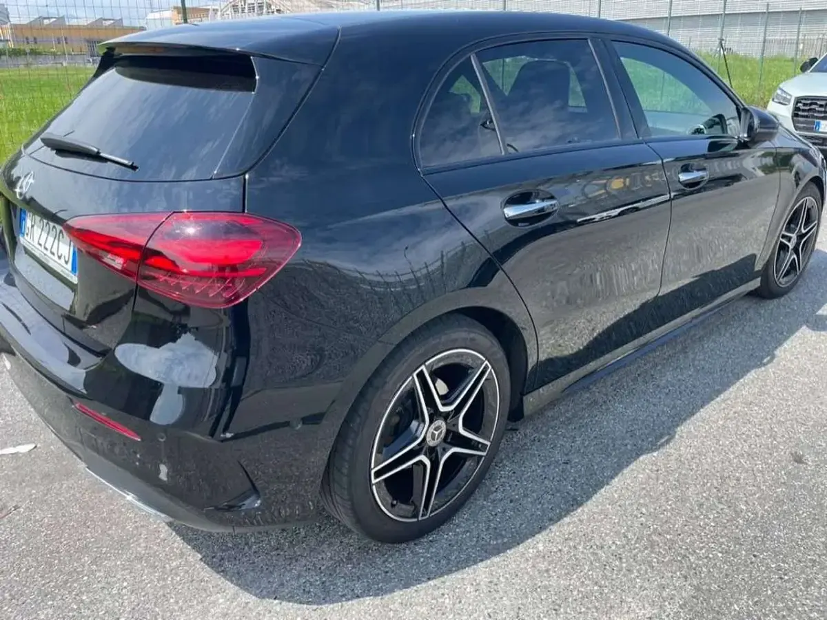Usata Mercedes A180 Advanced Plus 116 CV (85 kW) 2023 Nero Berlina