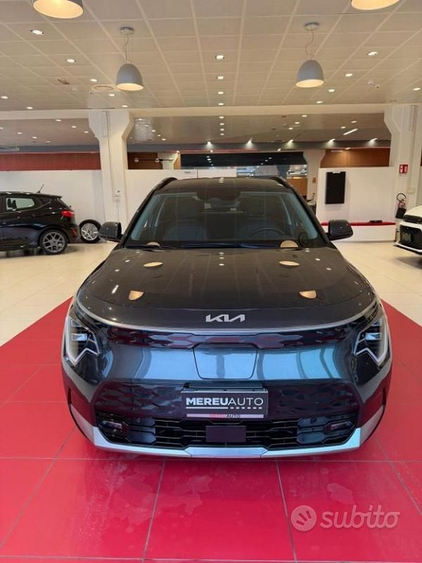 Usata Kia e-Niro 150 kW (204 CV) 2023 Grigio SUV