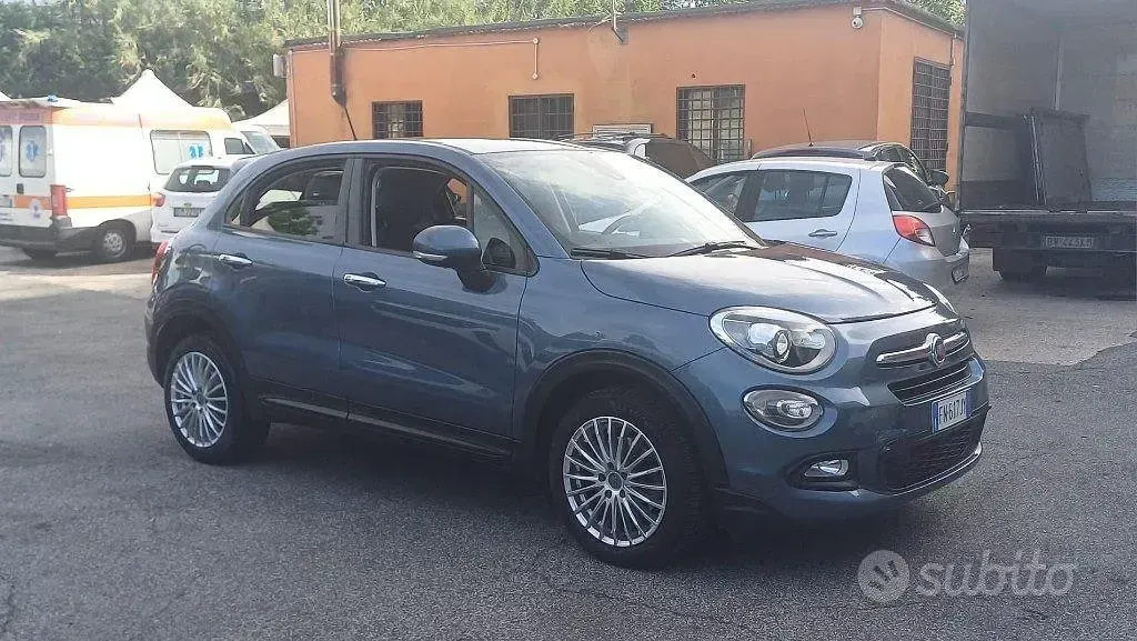 Begagnad Fiat 500X Mirror 120 HK (88 kW) 2018 Blå SUV