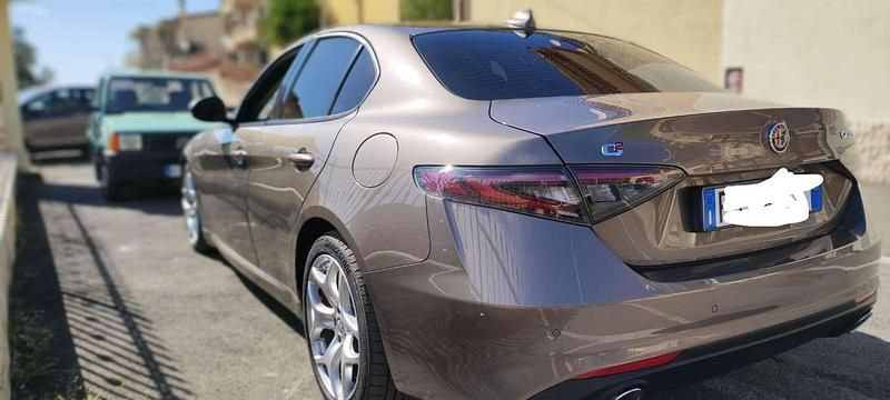 Usata Alfa Romeo Giulia Super 150 CV (110 kW) 2017 Berlina