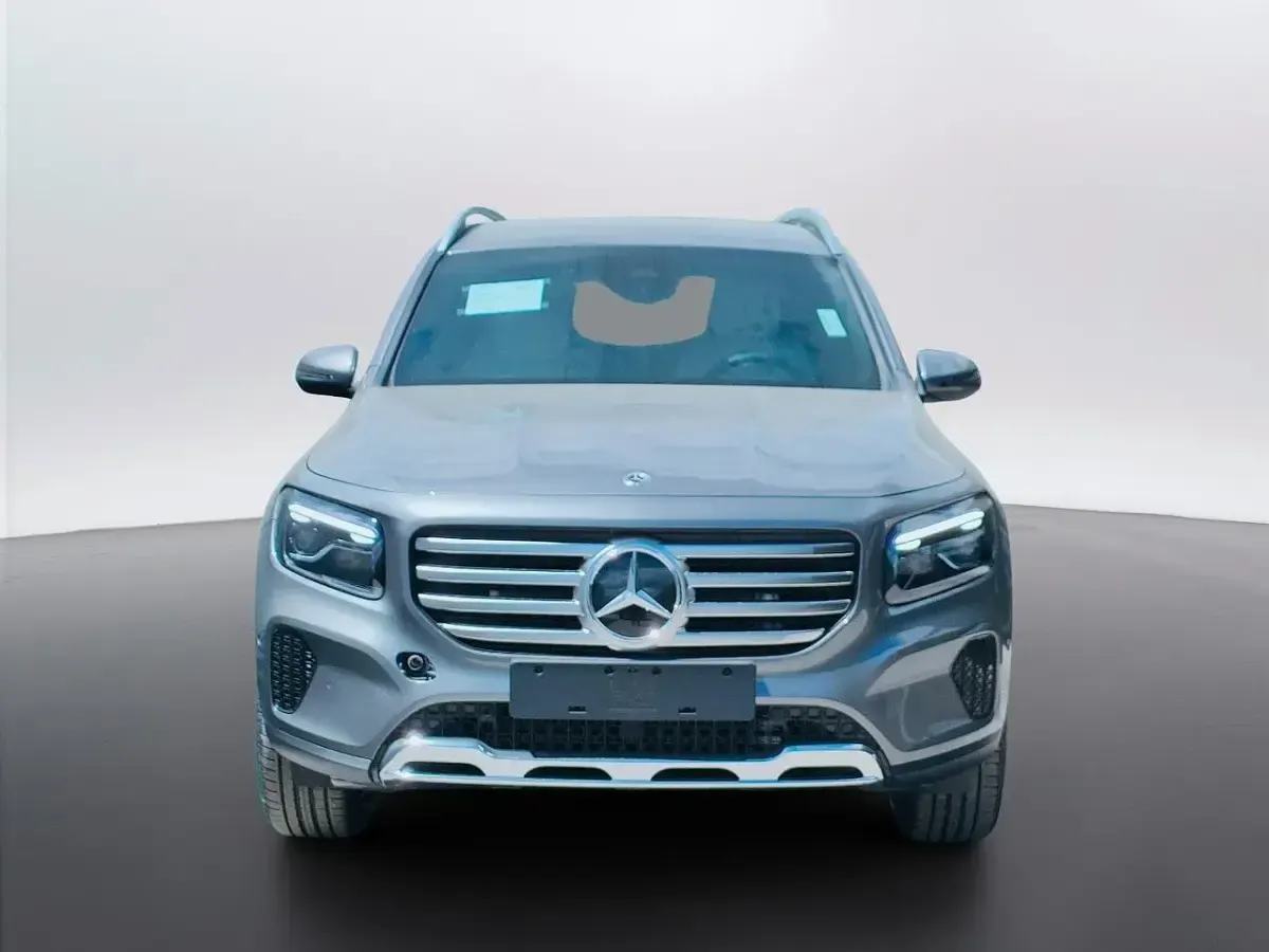 Nuova Mercedes GLB180 115 CV (84 kW) 2026 Grigio SUV
