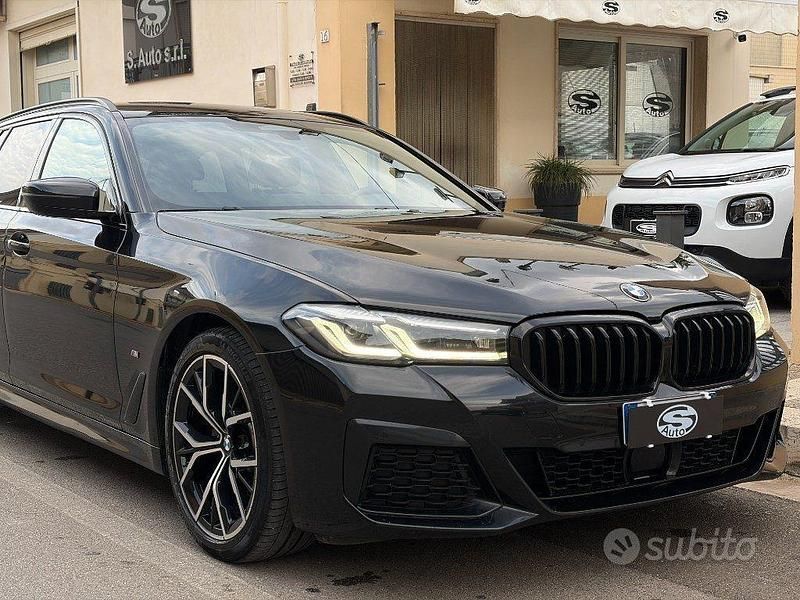 Usata BMW 520 M Sport 190 CV (139 kW) 2022 Nero Station wagon