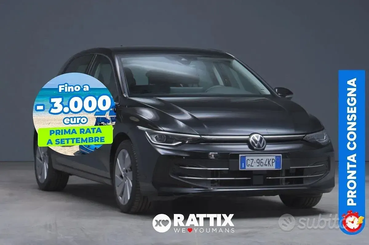 Usata VW Golf VIII Style 150 CV (110 kW) 2025 Grenadill black metallizzato Berlina