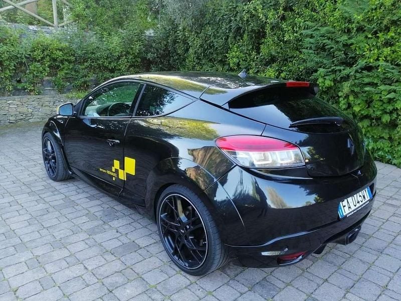 Begagnad Renault Mégane Coupé R.S. 250 HK (183 kW) 2010 Svart Sportkupé