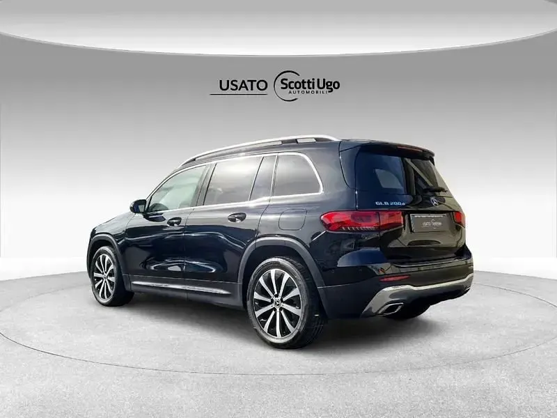 Usata Mercedes GLB200 Premium 150 CV (110 kW) 2021 Nero SUV