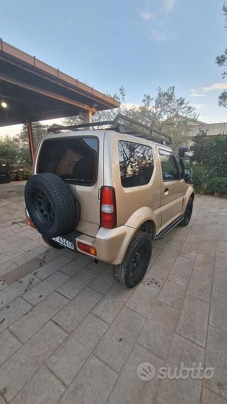 Usata Suzuki Jimny 2010 SUV