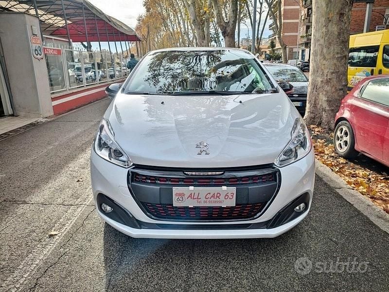 Usata Peugeot 208 GT-line 110 CV (80 kW) 2017 Bianco Utilitaria
