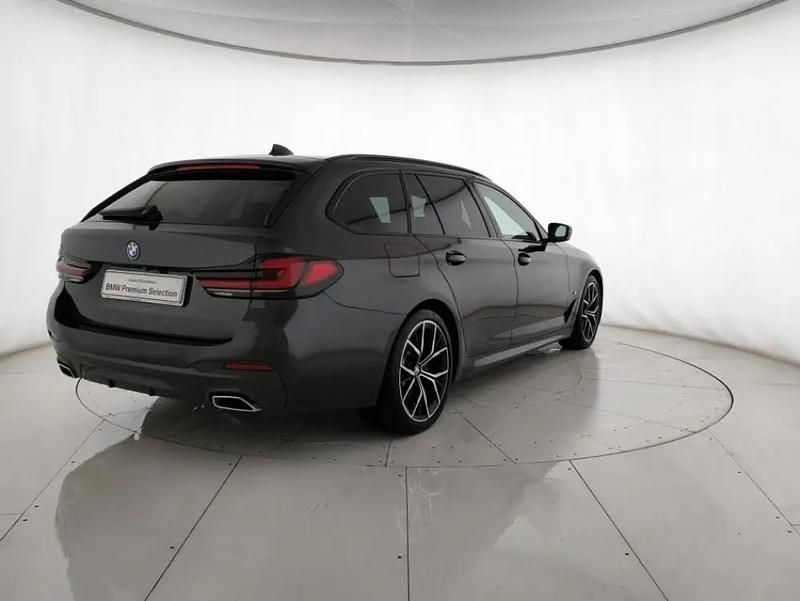 Usata BMW 520 M Sport 190 CV (139 kW) 2022 Grigio Station wagon