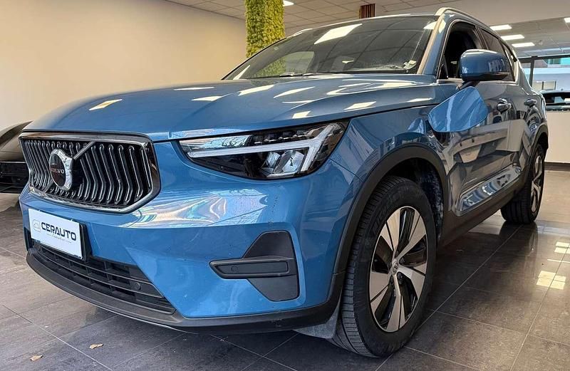 Usata Volvo XC40 Core 179 CV (131 kW) 2023 Fjord blue SUV