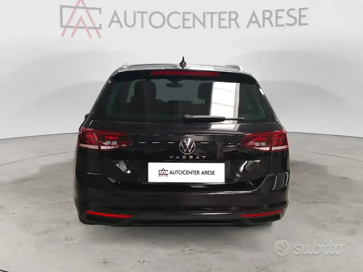 Usata VW Passat Business 150 CV (110 kW) 2022 Grigio Station wagon