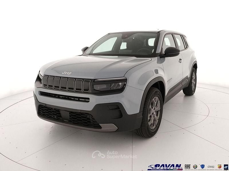 Nuova Jeep Avenger Altitude 109 CV (80 kW) 2025 Grigio SUV