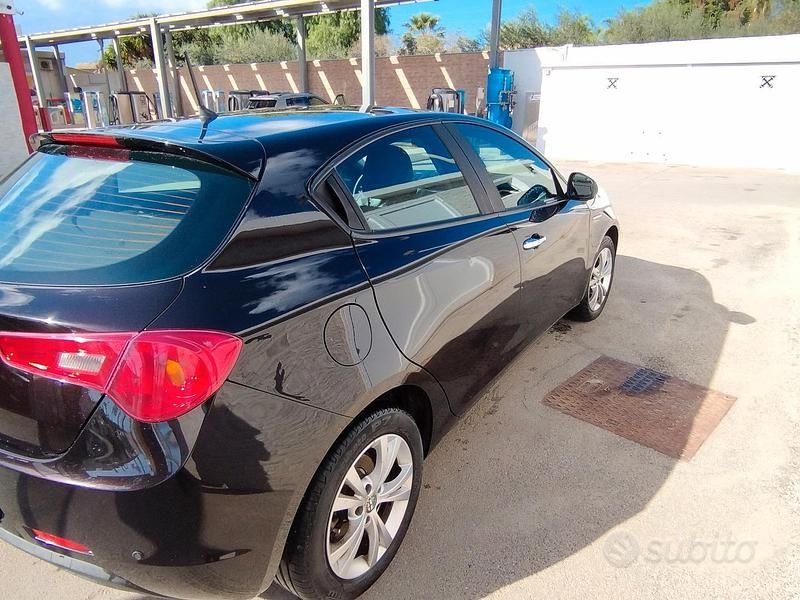Usata Alfa Romeo Giulietta 120 CV (88 kW) 2016 Nero Berlina
