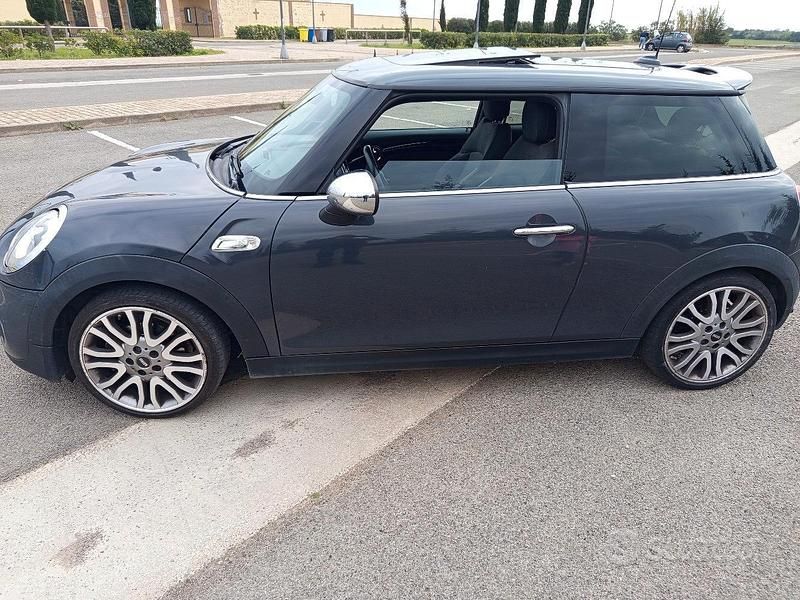 Usata Mini Cooper SD 2015 Grigio Utilitaria