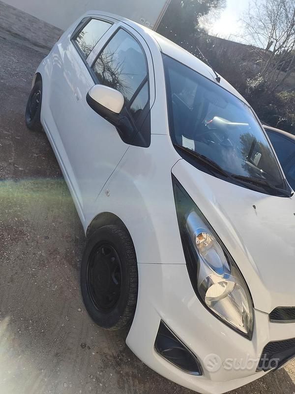 Usata Chevrolet Spark 68 CV (50 kW) 2013 Bianco Utilitaria