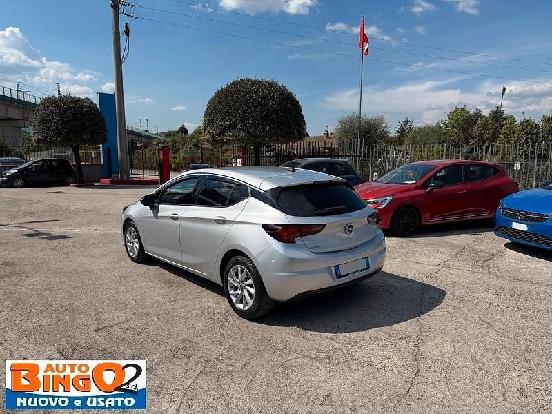 Käytetty Opel Astra GS Line 122 HP (89 kW) 2021 Hopea Sedan