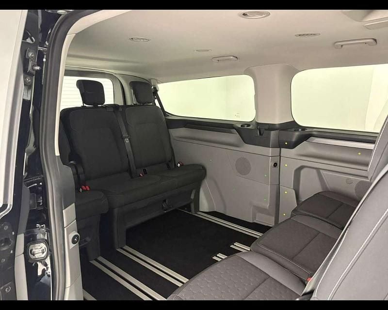 Usata Ford Tourneo Custom Titanium 150 CV (110 kW) 2024 Agate black Furgone