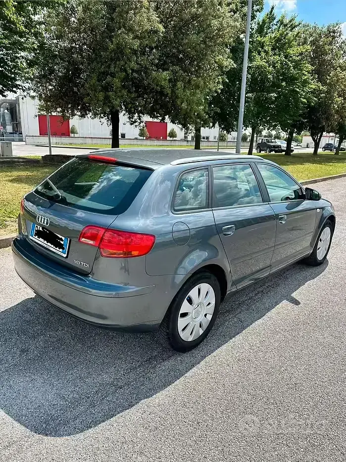 Occasion Audi A3 105 ch (77 kW) 2007 Gris Citadine