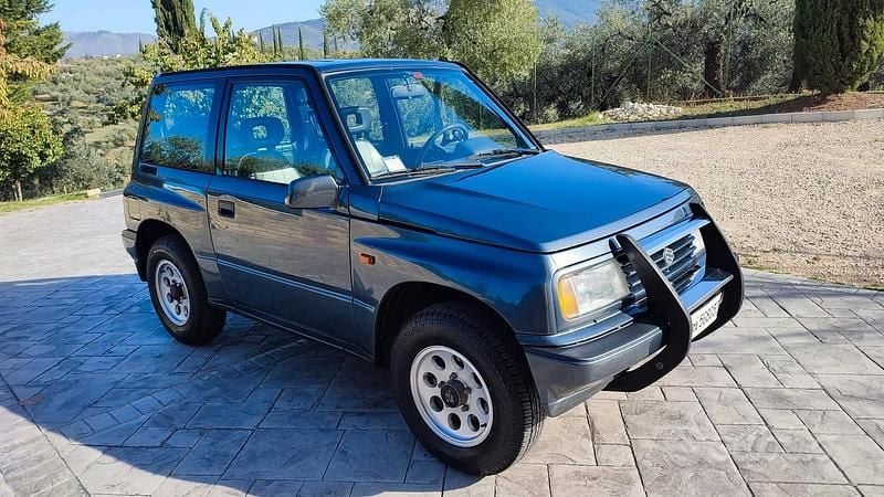 Usata Suzuki Vitara 80 CV (58 kW) 1993 Grigio SUV
