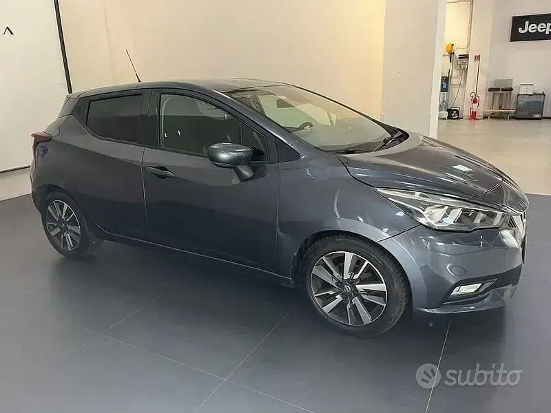Usata Nissan Micra N-Connecta 90 CV (66 kW) 2017 Grigio Utilitaria