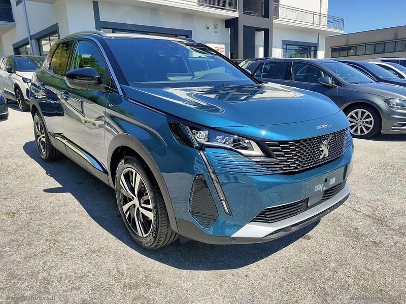 Usata Peugeot 3008 GT 131 CV (96 kW) 2024 Blu/azzurro SUV
