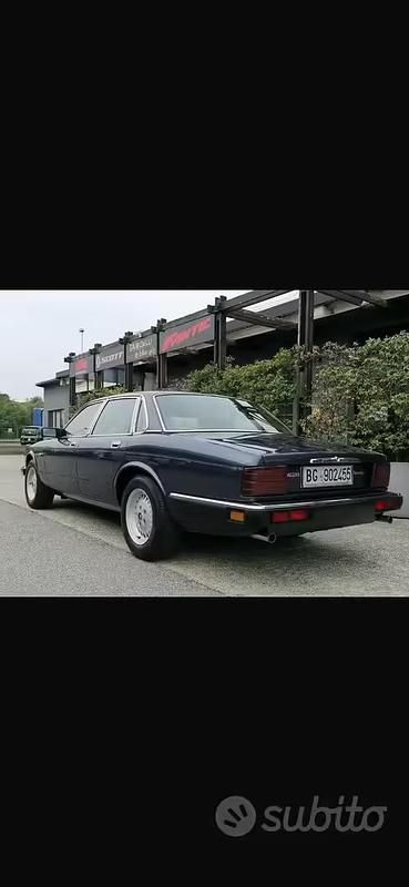 Usata Jaguar XJ Sovereign 213 CV (156 kW) 1988 Verde Berlina