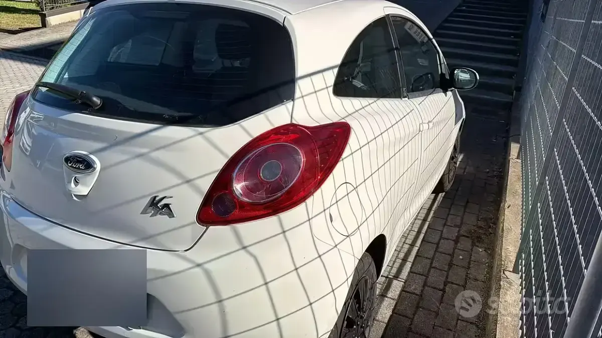 Usata Ford Ka 70 CV (51 kW) 2013 Bianco Utilitaria