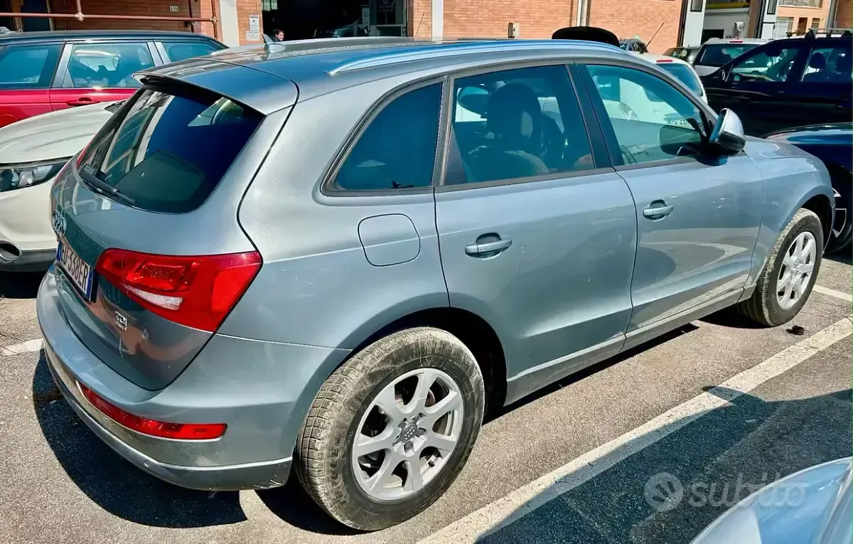 Usata Audi Q5 143 CV (105 kW) 2010 Grigio SUV