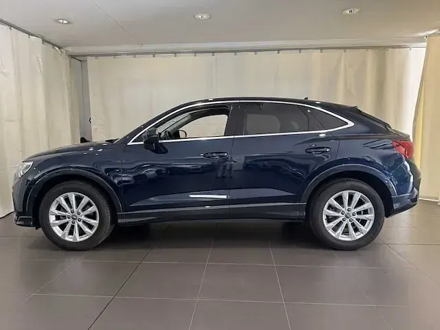 Usata Audi Q3 Sportback Business Plus 150 CV (110 kW) 2020 Blu cosmos metallizzato SUV
