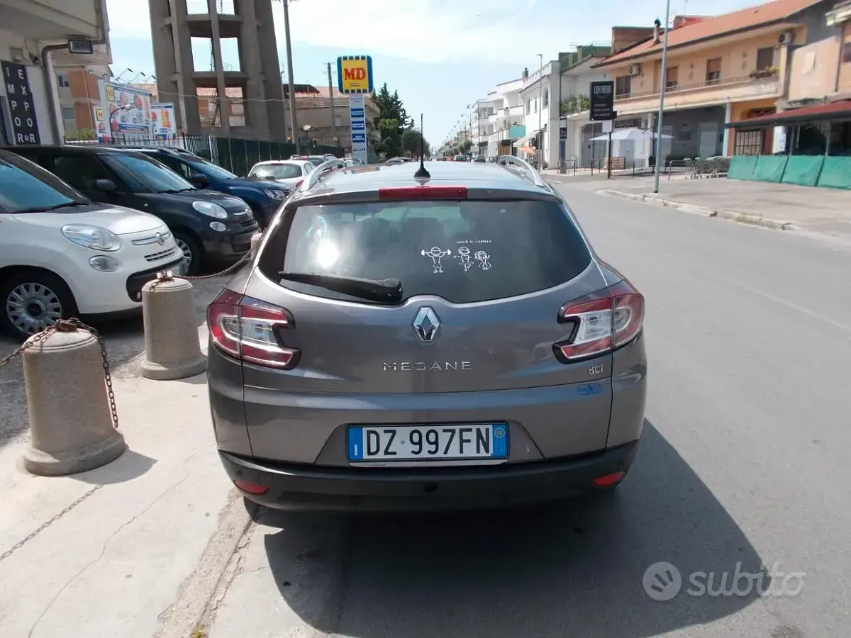 Usata Renault Mégane GrandTour Luxe 110 CV (80 kW) 2010 Grigio Station wagon