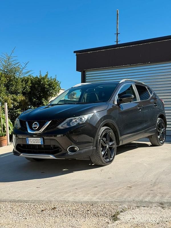 Usata Nissan Qashqai Black Edition 130 CV (95 kW) 2016 Nero SUV