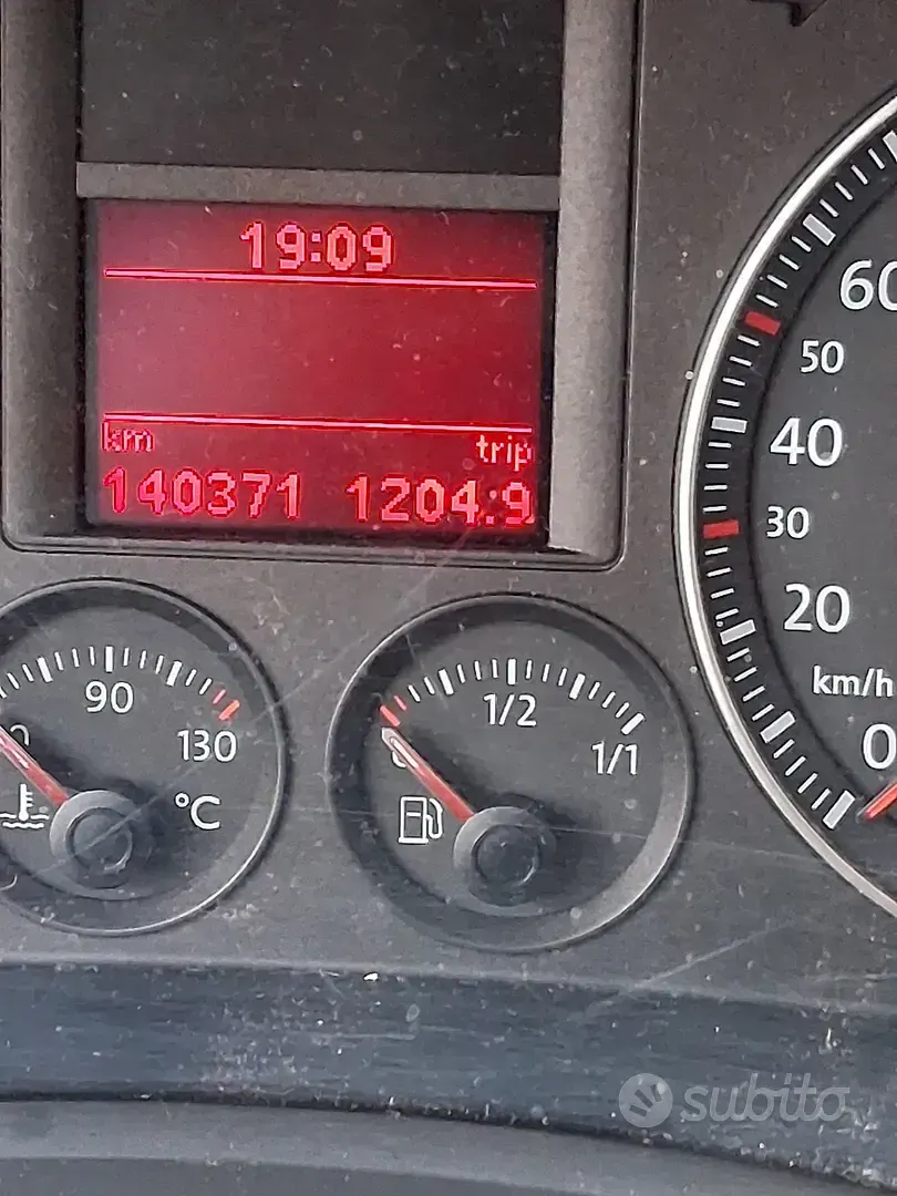 Usata VW Golf V 115 CV (84 kW) 2005 Grigio Utilitaria