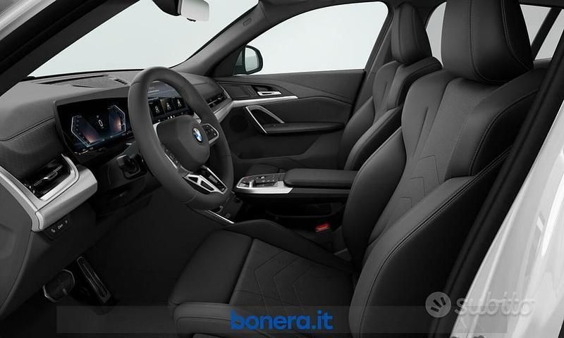 Nuova BMW X2 M Sport 163 CV (119 kW) 2025 Bianco SUV