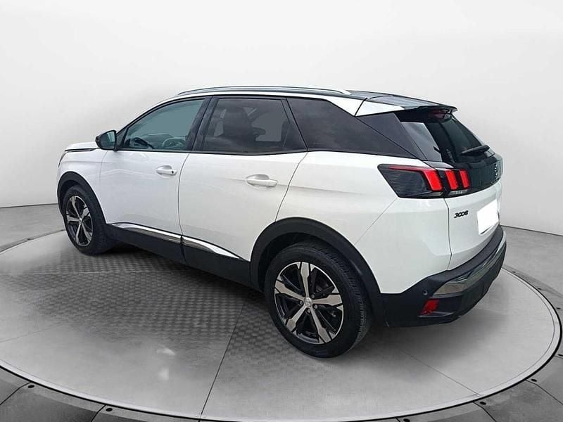 Usata Peugeot 3008 Allure 131 CV (96 kW) 2019 Bianco SUV
