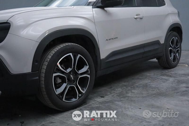 Usata Jeep Avenger Summit 101 CV (74 kW) 2025 Grigio SUV