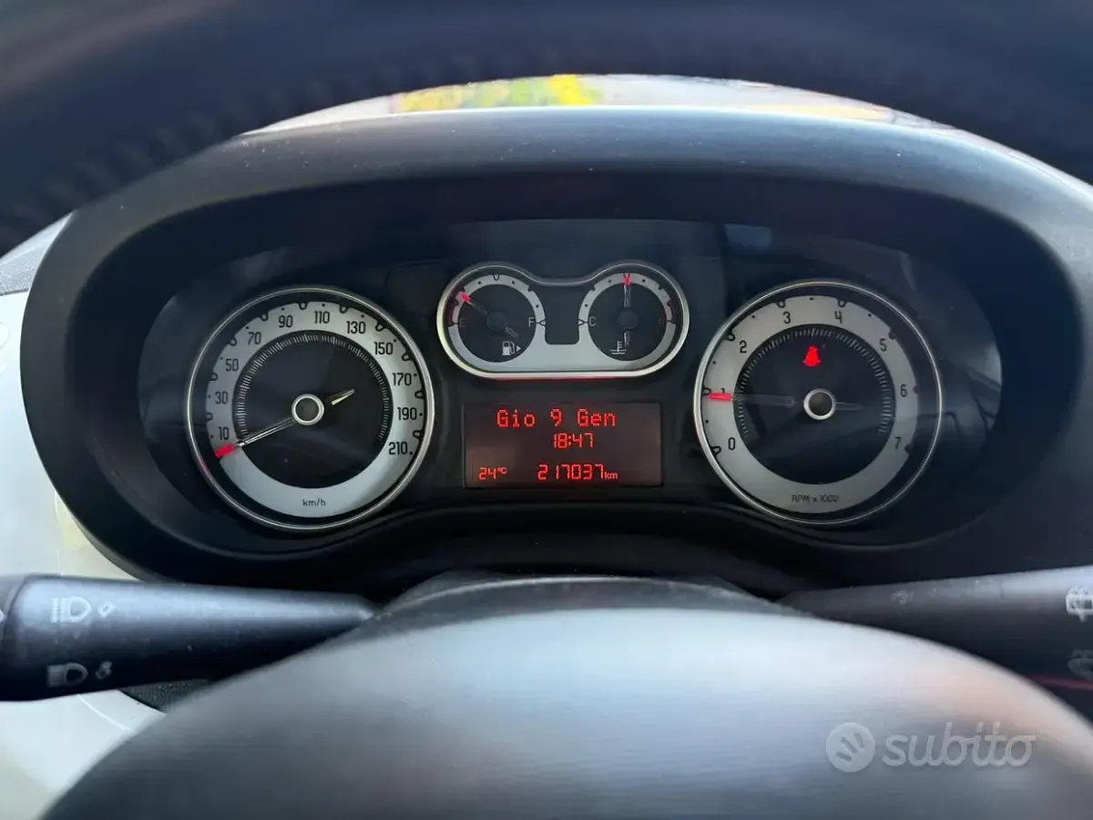 Usata Fiat 500L 85 CV (62 kW) 2013 Bianco Monovolume