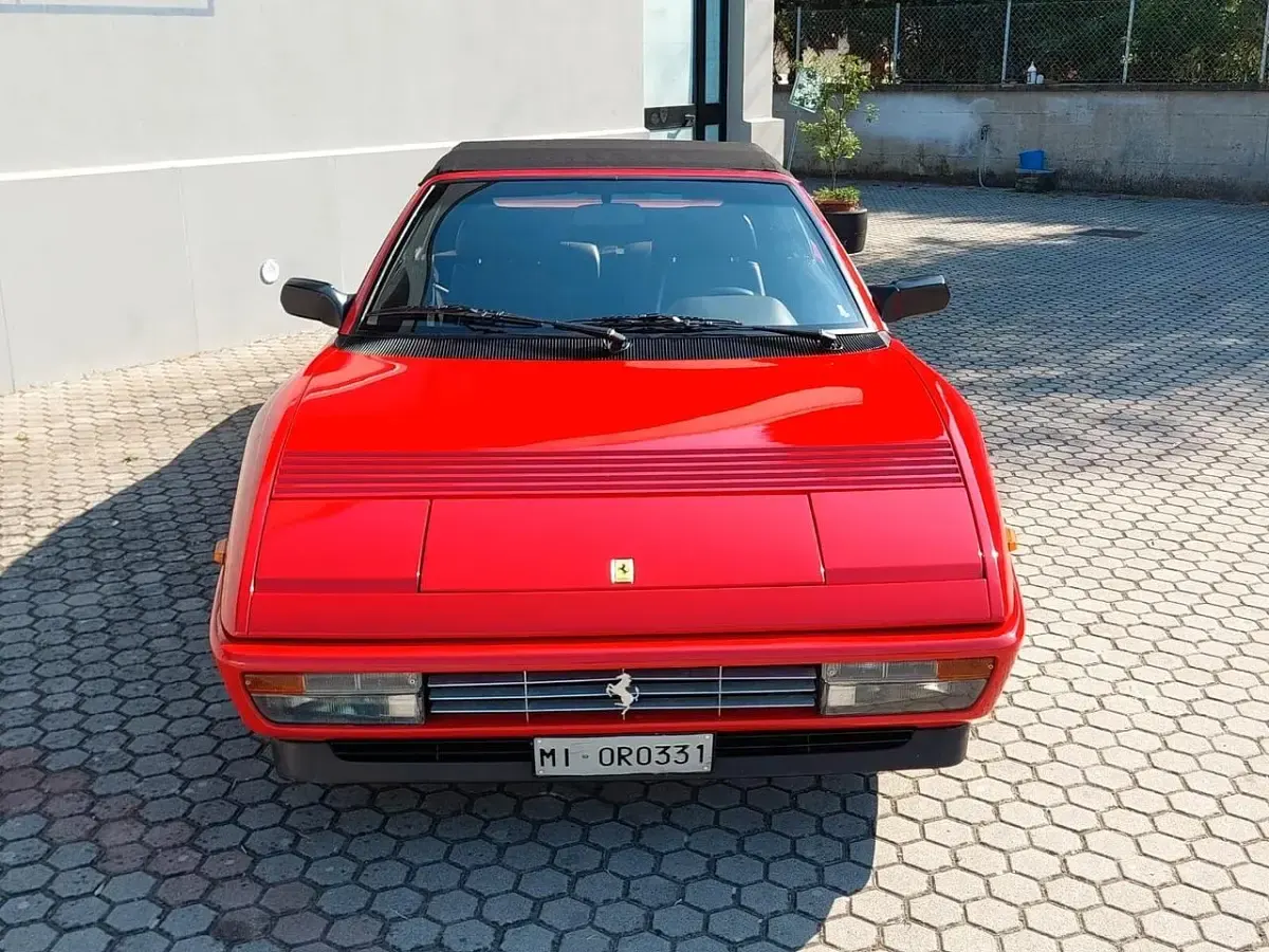 Usata Ferrari Mondial 300 CV (220 kW) 1990 Rosso Cabrio