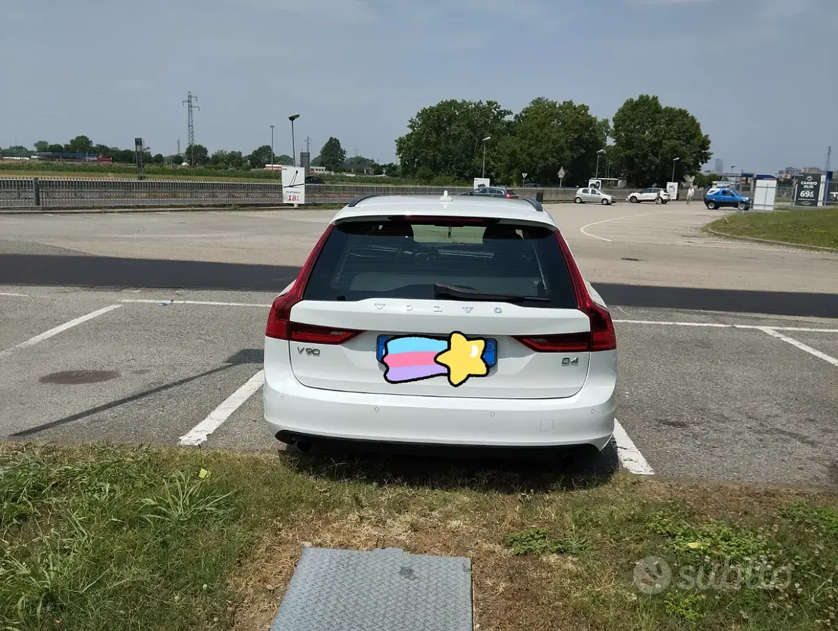Usata Volvo V90 190 CV (139 kW) 2017 Bianco Station wagon