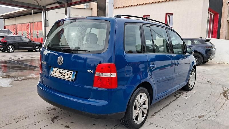 Usata VW Touran 2005 Blu Monovolume