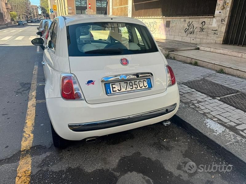 Usata Fiat 500 Lounge 69 CV (50 kW) 2011 Bianco Berlina