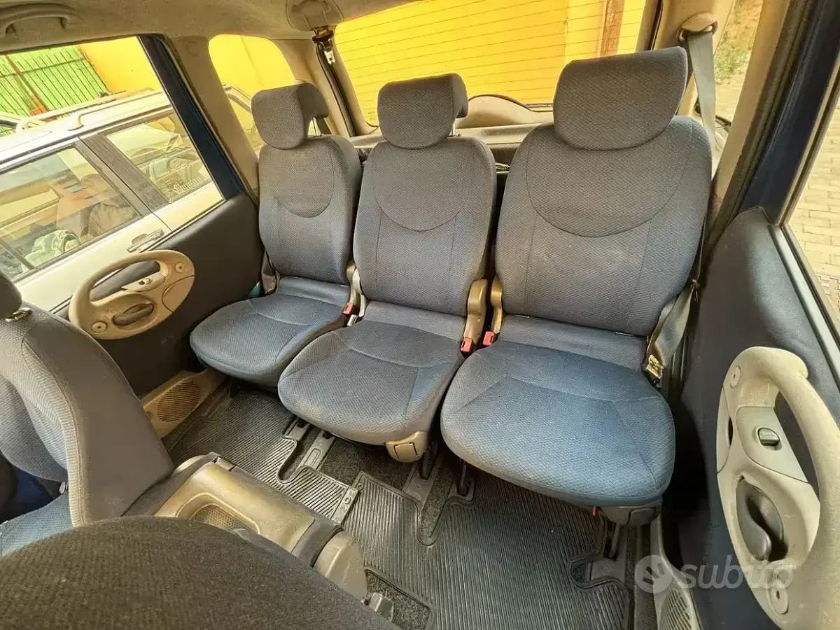 Usata Fiat Multipla 116 CV (85 kW) 2005 Bluazzurro Monovolume