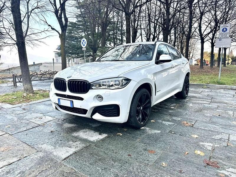 Alpine white Usata 2017 BMW X6 M Sport SUV | 27.300 € (Ottimo prezzo) - Immagine 1/4