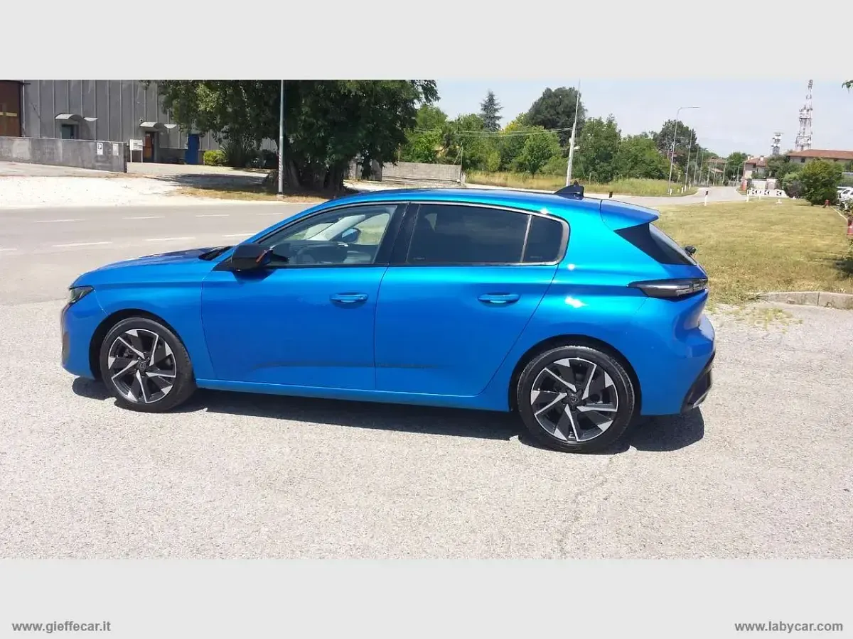 Usata Peugeot 308 GT 131 CV (96 kW) 2024 Blu/azzurro Berlina