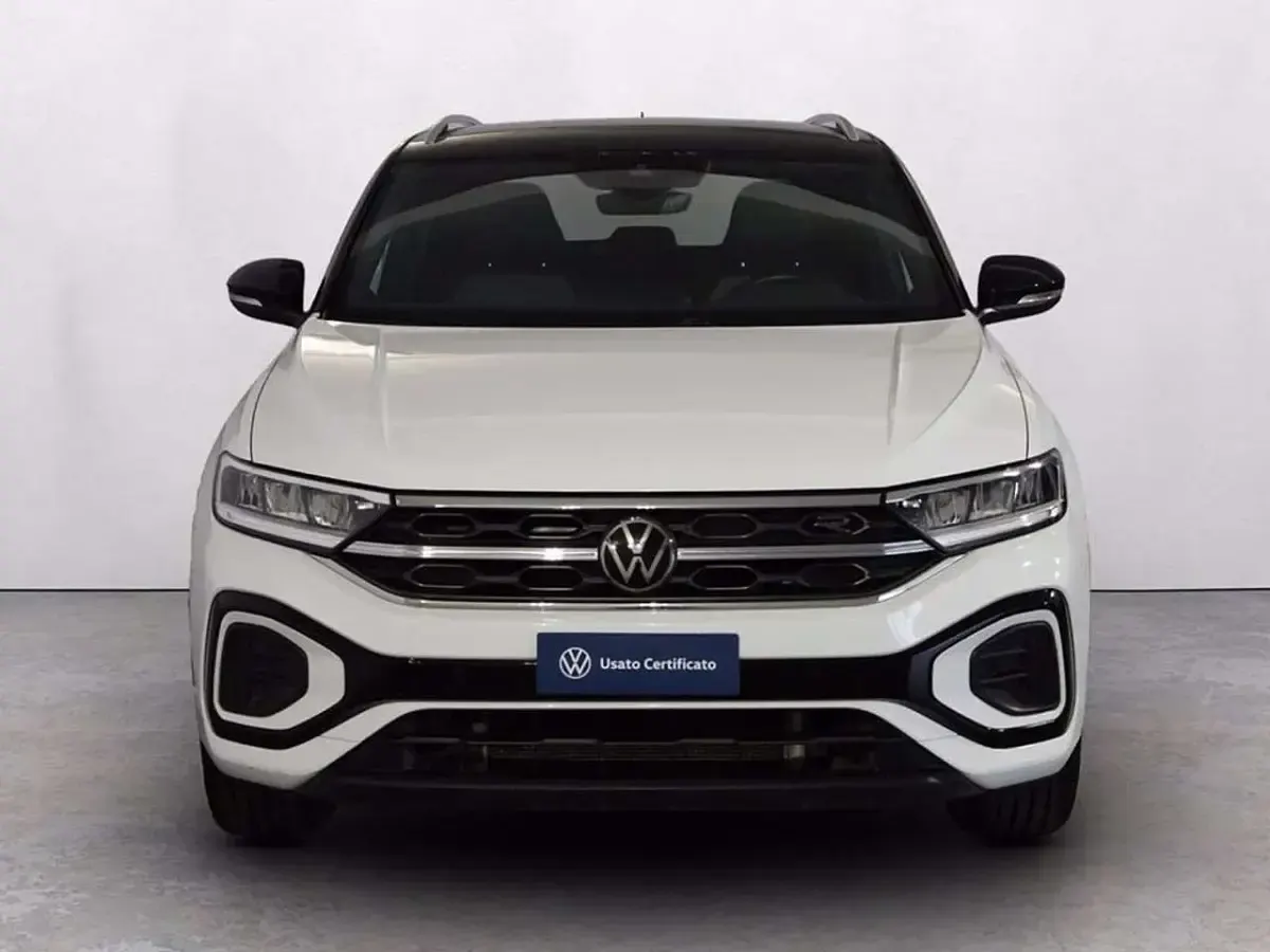 Usata VW T-Roc R-line 110 CV (80 kW) 2023 Pure white nero SUV
