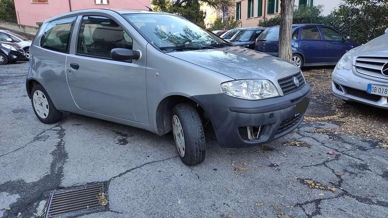 Usata Fiat Punto Dynamic 60 CV (44 kW) 2006 Grigio Berlina