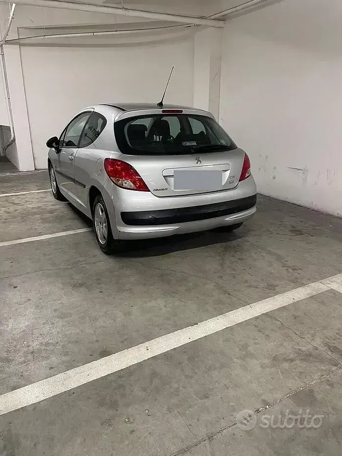 Usata Peugeot 207 68 CV (50 kW) 2009 Grigio Berlina